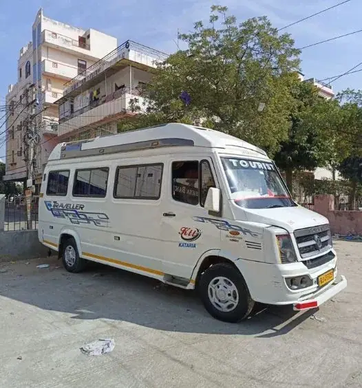 Top 12, 16, 17 Seater Tempo Traveller on Rent in Jaipur – Rajasthan Tempo Traveller